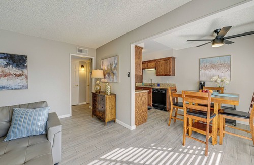 Fresno Apartamento | Cozy Fresno Condo w/ Balcony & Pool Access