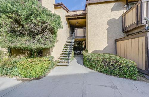 Fresno Apartamento | Cozy Fresno Condo with Balcony and Pool Access