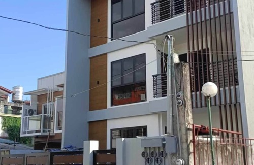 Moonwalk Apartamento | Cozy fully-furnished studio in Paranaque City near NAIA