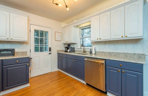 Royal Pines Casa | Cozy & Fun! Game Room, Putt Putt, Playset, Hot Tub