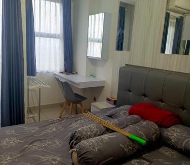 Depok Apartamento | Cozy Furnished Studio Apartemen Transpark Cibubur by Royal Home Indonesia