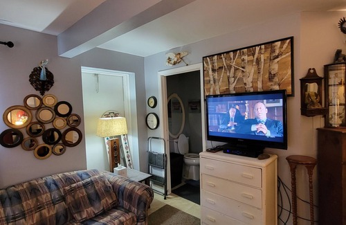 Christiansburg Apartamento | Cozy Garage Apartment near Blacksburg, Christiansburg and Radford, Va.