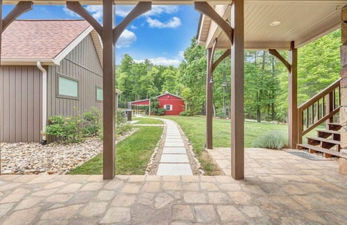 Salem Apartamento | Cozy garage apartment in the woods