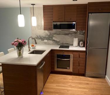 Williamsburg Apartamento | Cozy Garden Apt in Williamsburg NYC Townhouse