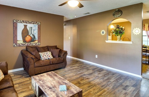 Hinesville Casa | Cozy Georgia Abode - Patio, Near Fishing & Hiking!