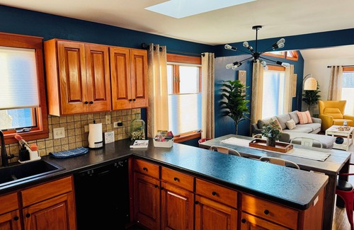 Twin Lakes Casa | Cozy Getaway by the Lake