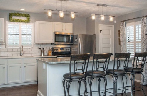 Salemtown Casa | Cozy Getaway | Close to DT Nash & Germantown!