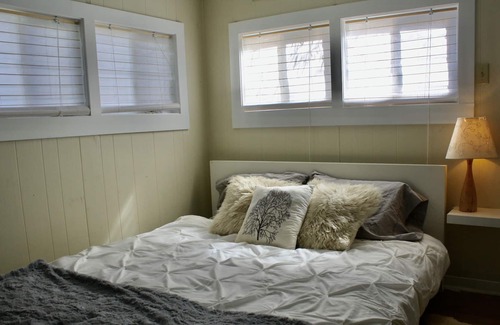 Clarksburg Casa | Cozy Getaway in the Heart of the Blue Mountains