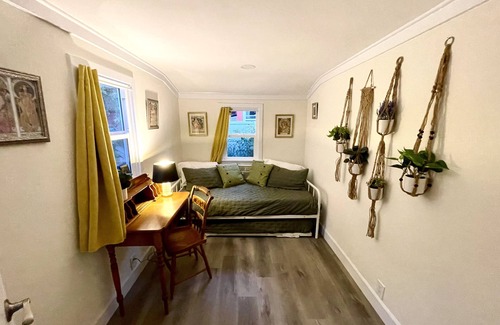 Montecito Heights Casa | Cozy, Giant Patio with Sunset Views, Game Room, well appointed, gated parking,