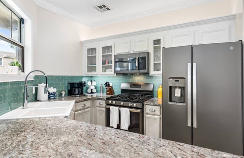Gateway Village Casa | Cozy Gilbert Home - Upgraded + Modern & Pet Friendly!