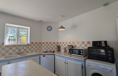 Mauvieres Cabaña | Encantadora casa de campo con amplio terreno compartido y chimenea en el corazón del Parque Natural de Brenne
