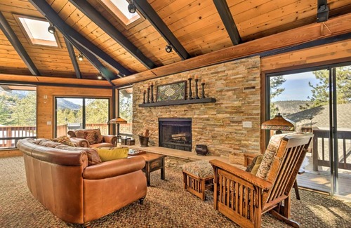 Pine Mountain Club Casa | Cozy Grand Woodland Cabin with Mountain Views