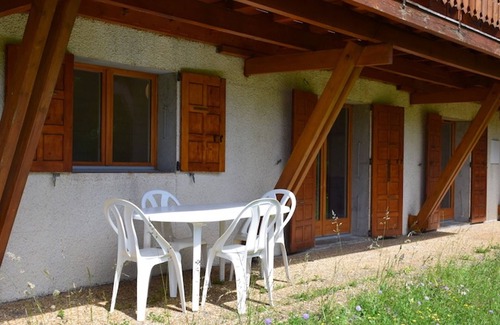 Saint-Paul-en-Chablais Apartamento | Apartamento en chalet con terraza cerca de Evian, a 15min de pistas de esquí