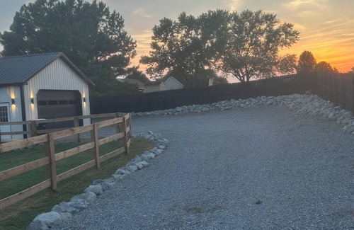 Clarksville Casa | Cozy Guest House in Clarksville