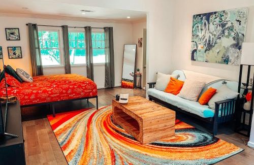 Old Irving Park Apartamento | Cozy Guest House Studio Apartment
