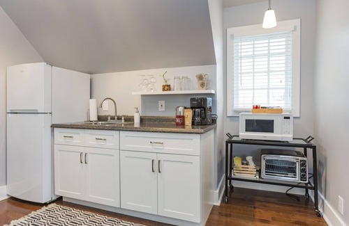 Belmont - Hillsboro Apartamento | Cozy Guesthouse in Trendy 12South!