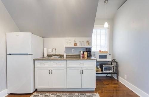Belmont - Hillsboro Apartamento | Cozy Guesthouse in Trendy 12South!