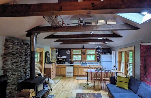 Smallwood Cabina | Cozy Hamlet Retreat at Le Chalet in the Catskills, NY