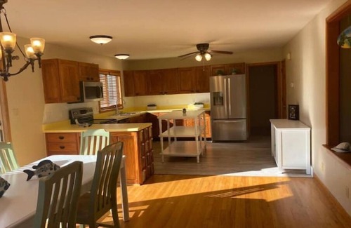 Colington Harbour Casa | Cozy Harbor Home for Families