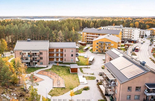 Upplands-Bro Municipality Apartamento | Cozy Haven Minutes From Central