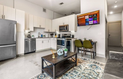 Ryan Place Apartamento | Cozy Haven Steps Away from University Life