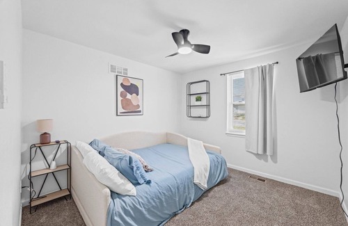 Parkville Casa | Cozy Haven with Modern Comforts