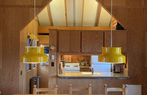 Bear Valley Cabina | Cozy Historic Bear Valley Cabin