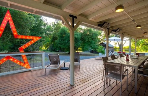 Geyserville Cabaña | Cozy Historical Guesthouse in Anderson Valley Vineyards