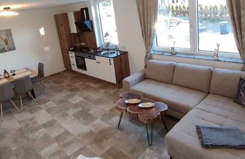 Mauterndorf Apartamento | Cozy holiday apartment in hut design, in the middle of the ski paradise