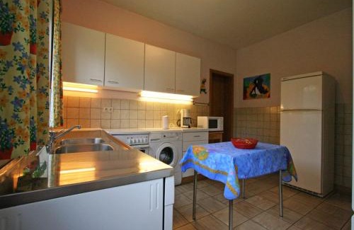 Nassogne Casa | Cozy Holiday Home in Lesterny near Lake