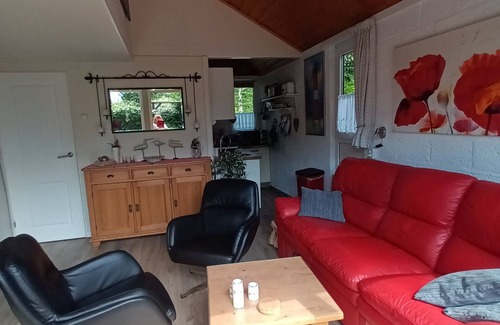Stellendam Casa | acogedora casa de vacaciones en un parque para niños