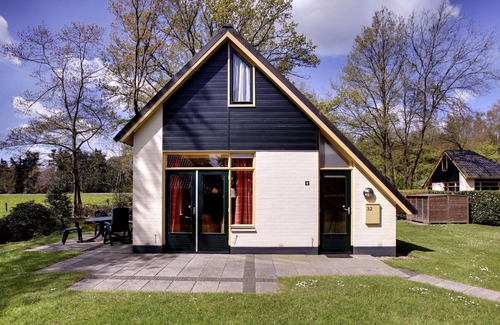 Municipality of Dalfsen Casa | Atractiva casa de vacaciones con baño de burbujas, cerca de Zwolle