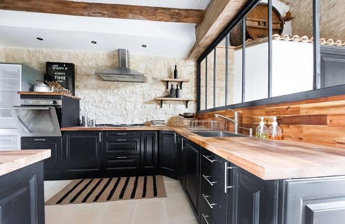 Saint-Julien-de-l'Escap Casa | Cozy home in Saint-Julien-de-l'Esca