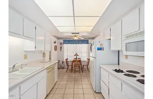 Sun City Casa | Cozy Home (10 minutes to STATE FARM STADIUM, 20 minutes to WM PHOENIX OPEN)