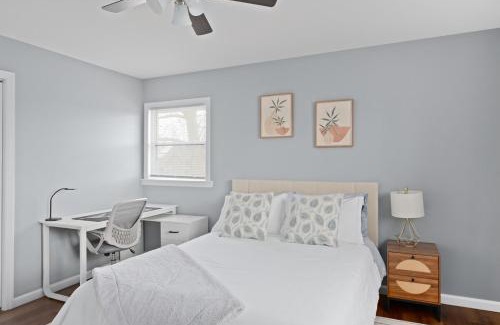 Ridgefield Park Apartamento | Cozy Home, 17 min from NYC, 2 Parking Spaces