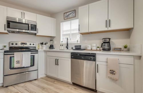 North Las Vegas Casa | Cozy home! 18 min away from Strip and Fremont!