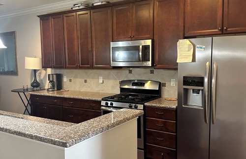 Cary Casa | Cozy home away from home in Cary!