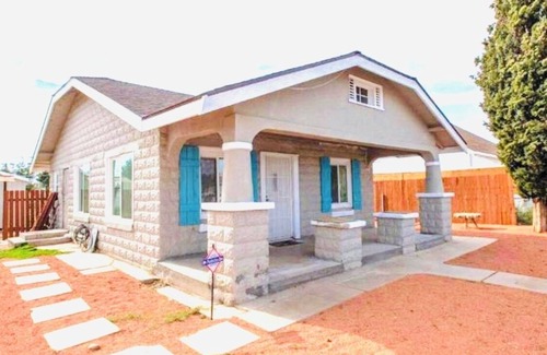 Mojave Cabaña | Cozy Home Away From Home