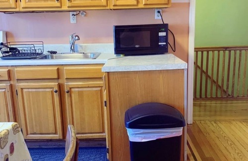 Williamsbridge Casa | Cozy Home Away From Your Home