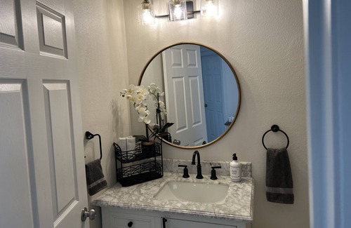 Orlando Casa | Cozy home close to everything. The House is 15 minutes to MCO