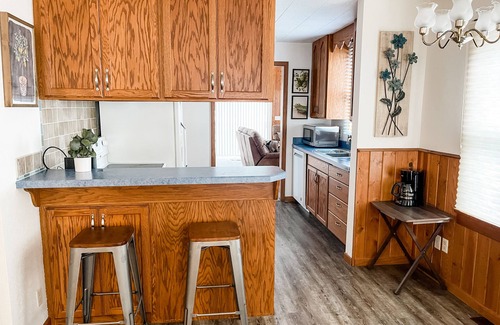 Fairmont Casa | Cozy Home-Close to Lake & Centrally Located!