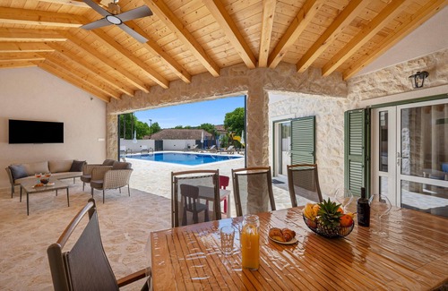 Sibenik Casa | Acogedora casa en Dubrava, cerca de.