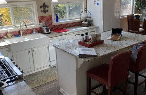 Idaho Springs Casa | Cozy home - Idaho Springs west of Denver walking distance to historic downtown.