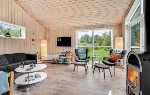 Aalbaek Casa | Cozy Home In Ålbæk With Kitchen