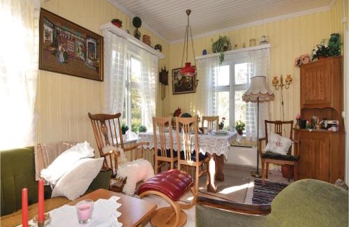 Arjang Casa | Cozy Home In Årjäng With Kitchen
