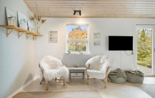 Maribo Casa | Cozy Home In Askø With Wifi