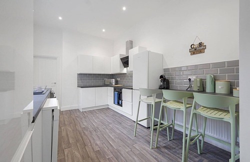 Sunderland Casa | Cozy Home in Avenue Terrace, Sleeps 8