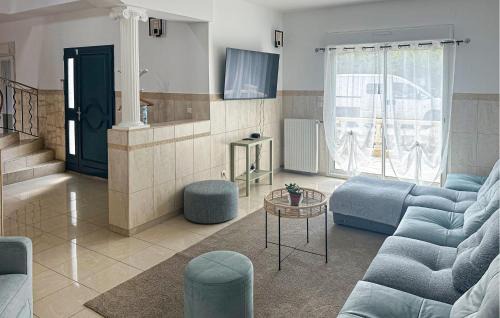 Blois Casa | Cozy Home In Blois With Wifi