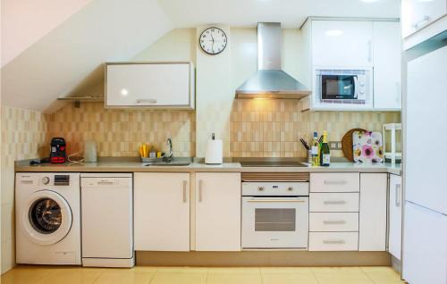 La Azohia Casa | Cozy Home In Cartagena With Kitchen
