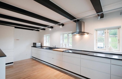 Vibæk Strand Casa | Acogedora casa en Ebeltoft con cocina